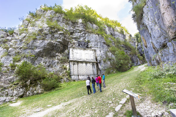 Saint-Christophe-la-Grotte